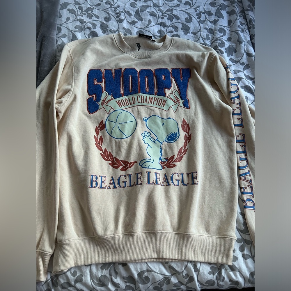Men's Peanuts Snoopy Crewneck Pullover Sweatshirt - Tan M